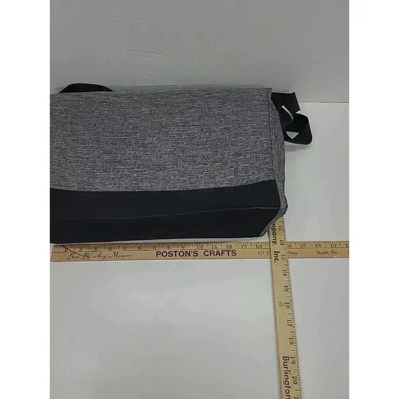 Young Living Essential Oils Messenger Bag Crossbody Strap - Picture 4 of 8